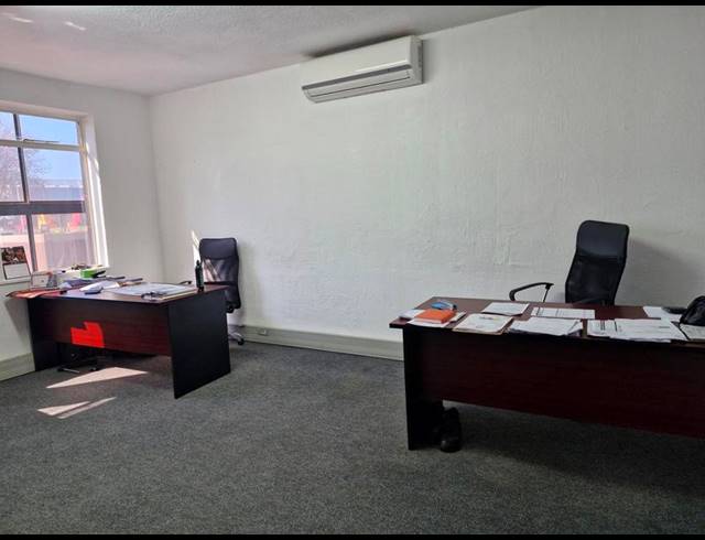 BUSINESS PROPERTY TO RENT IN ISANDO